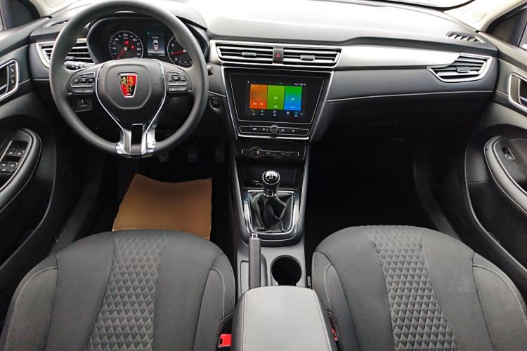 Used Roewe i5 2019 1.5L Manual 4G Connected Langyue Edition Center Console