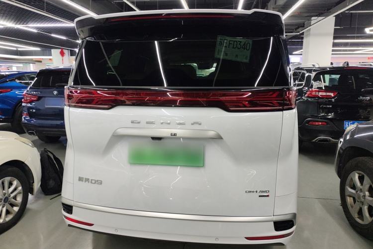 Used Denza D9 2025 DM-i Intelligent Drive 1020 Four-Wheel Drive Flagship Model