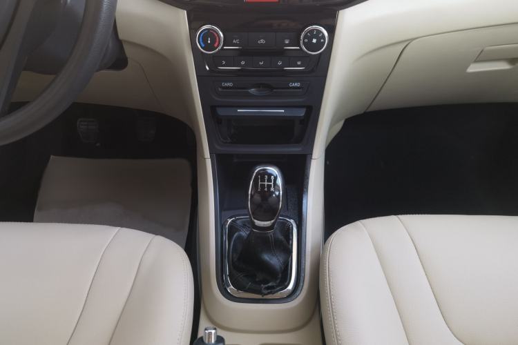 Used Chery E3 2015 1.5L Manual Qushang Edition
