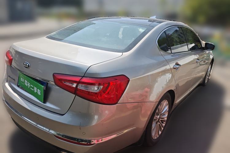 Used Kia Cadenza 2013 2.4L Deluxe Model China IV Rear Right 45 Deg