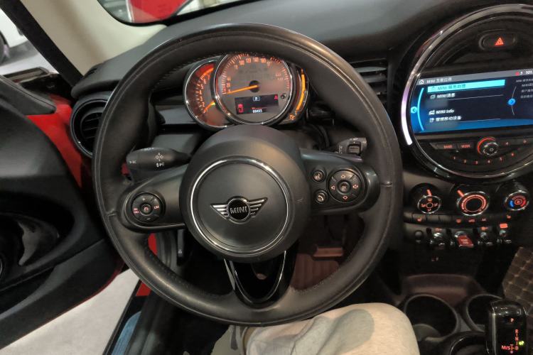 Used MINI MINI 2019 1.5T COOPER Classic Edition
