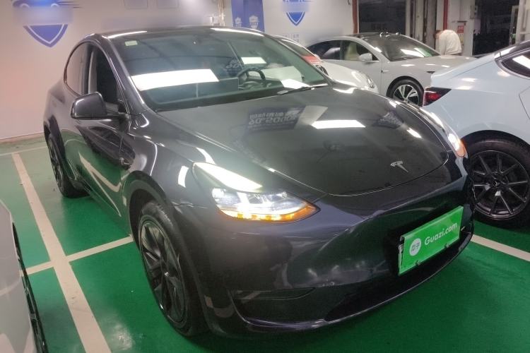 Used Tesla Model Y 2024 Long-Range All-Wheel-Drive Version