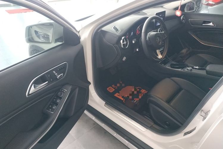 Used Mercedes-Benz GLA 2018 GLA 200 Fashion Model
