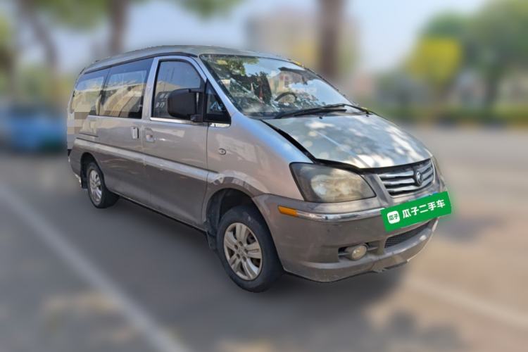 Used FORTHING Lingzhi 2013 M5 Q7 2.0L 7-Seater Long-Wheelbase Comfort Model
