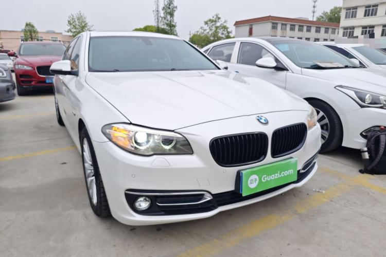 Used BMW 5 Series 2014 525Li Luxury Design Package Front Right 45 Deg