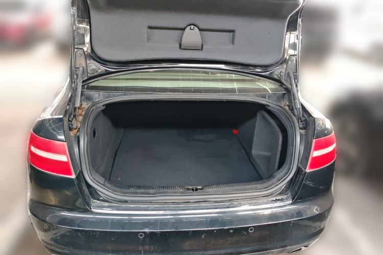 Used Audi A6L 2010 2.4L Technology Edition Trunk