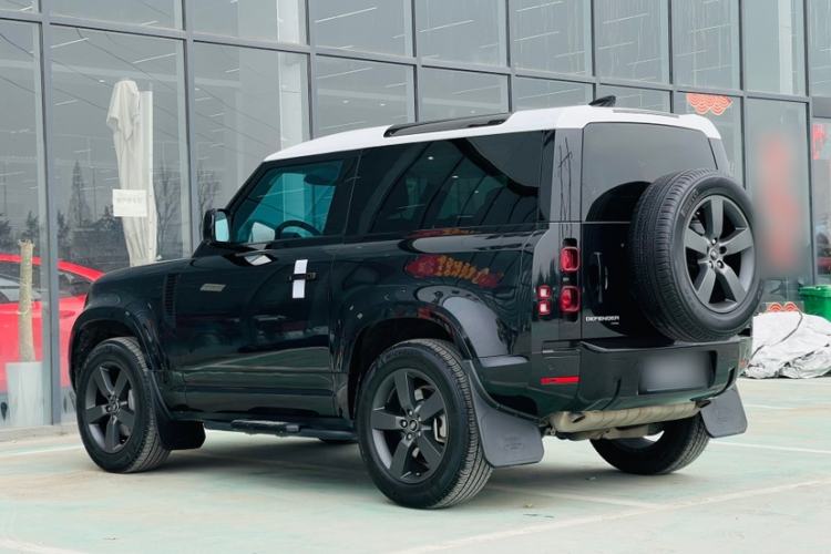 Used Land Rover Defender 2023 Facelift 90 3.0T P400 XS Exterior 8