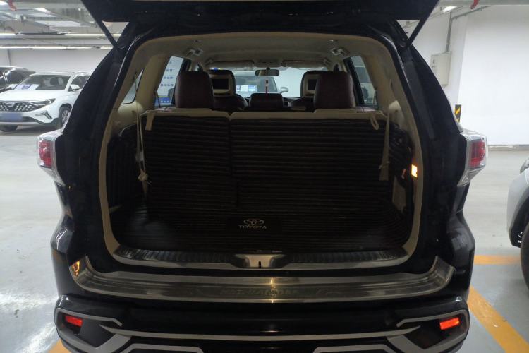 Used Toyota Highlander 2017 2.0T Four-Wheel Drive Elite Edition 7-Seater
