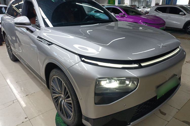 Used XPeng G9 2022 702 Pro Front Right 45 Deg