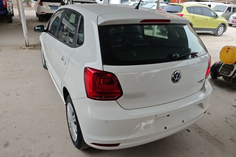 Used Volkswagen Polo 2016 1.6L Automatic Comfort Model