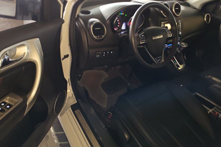 Used Haval H6 2016 Upgraded Model 1.5T Automatic Two-Wheel Drive Elite Version
