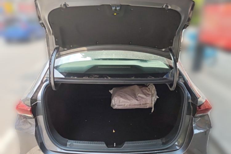 Used GAC Trumpchi EMPOW 2023 270T DCT J15 Version Trunk