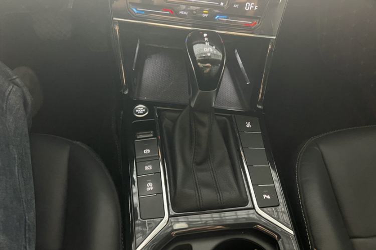 Used Volkswagen Passat 2020 330TSI Elite Edition China VI