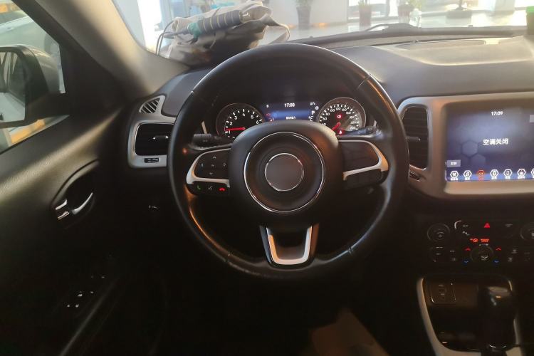 Used Jeep Compass 2017 200T Automatic Family Edition