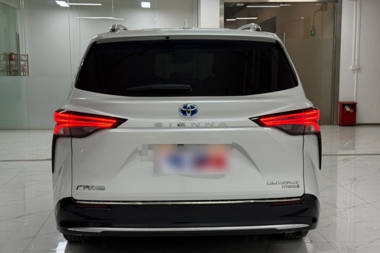 Used Toyota SIENNA 2021 2.5L Hybrid Ultimate Edition Exterior 3