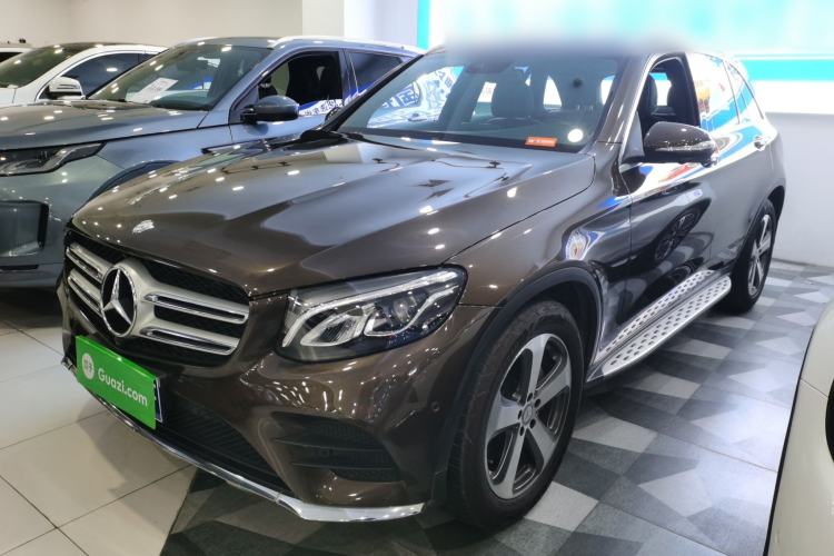 Used Mercedes-Benz GLC 2017 GLC 260 4MATIC Luxury Model
