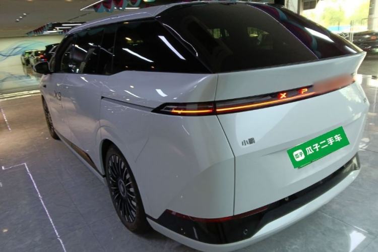 Used XPeng X9 2025 740 Ultra-Long Range Max Rear Left 45 Deg