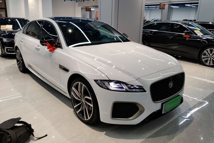 Used Jaguar XFL 2024 2.0T P300 Four-Wheel Drive Flagship Sport Gold Edition