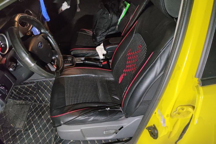 Used Ford Focus 2013 Hatchback Classic 1.8L Automatic Base Model
