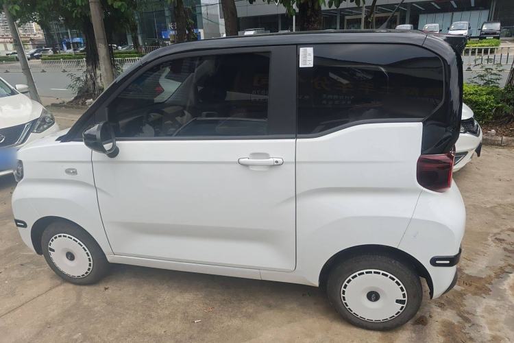 Used Chery QQ Ice Cream 2022 170km Sundae Phosphate Lithium-Ion