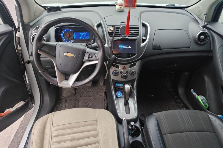Used Chevrolet Trax 2016 1.4T Automatic Two-Wheel Drive Luxury Version Center Console