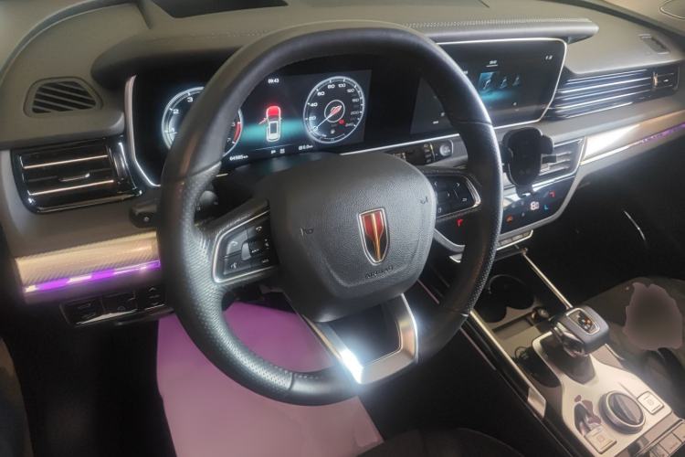 Used Hongqi HS5 2019 2.0T Smart Connect Flagship All-Wheel-Drive Version Center Console