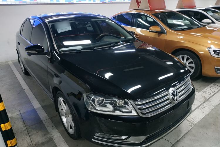 Used Volkswagen Magotan 2015 2.0 TSI Prestige Model Exterior 1