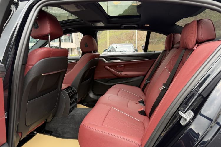 Used BMW 5 Series 2022 Restyled 530Li Leading Edition M Sport Package Interior 3