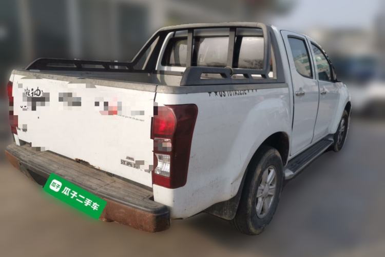 Used Isuzu D-MAX 2018 2.5T Two-Wheel-Drive Base Version JE4D25Q5A