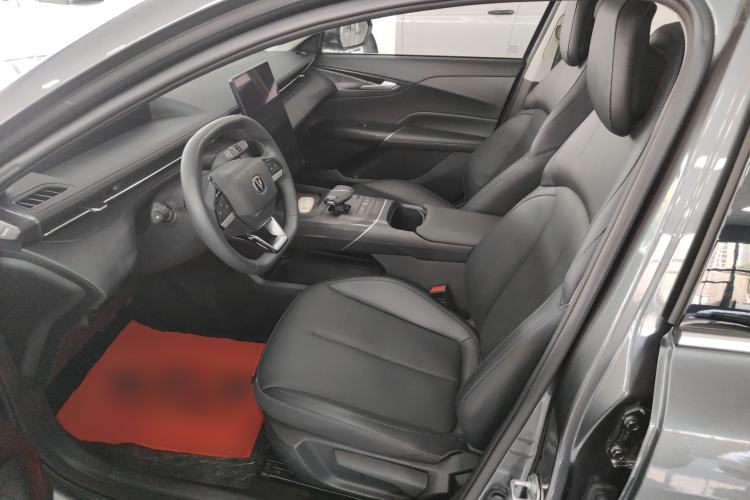 Used Changan Eado 2025 Blue Whale 1.5T 500Bar Prestige Model
