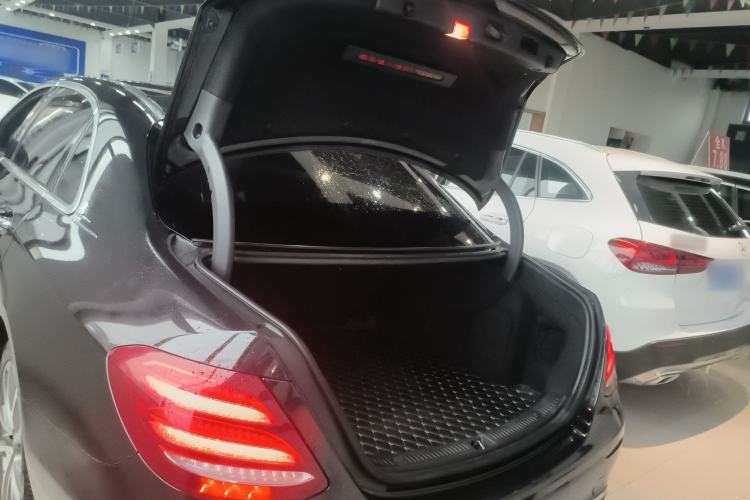 Used Mercedes-Benz E-Class 2018 E 200 L
