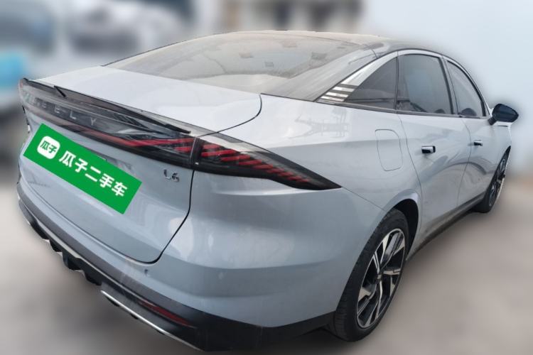 Used Geely Galaxy L6 2023 125km Starship