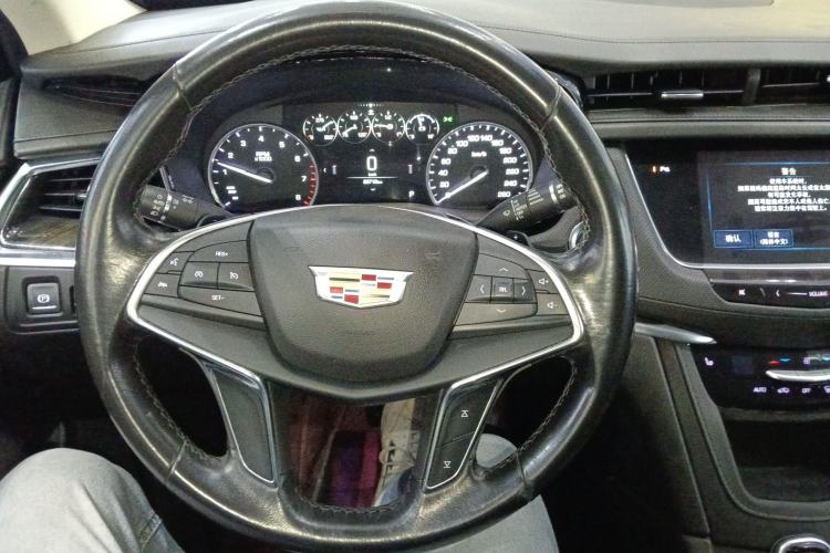 Used Cadillac XT5 2018 25T Luxury Model