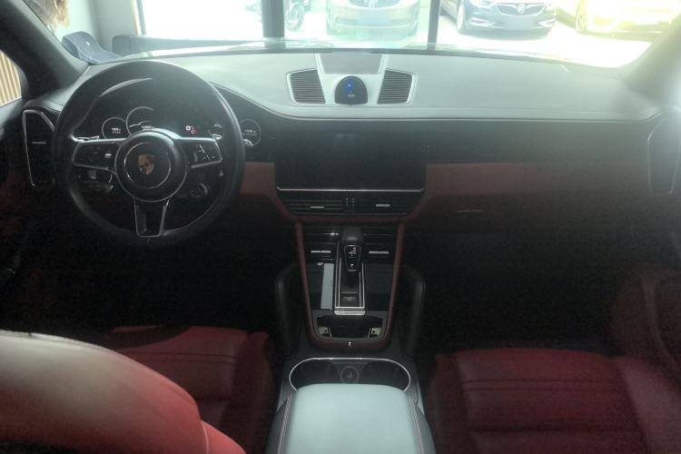 Used Porsche Cayenne E-Hybrid 2019 Cayenne E-Hybrid 2.0T Center Console