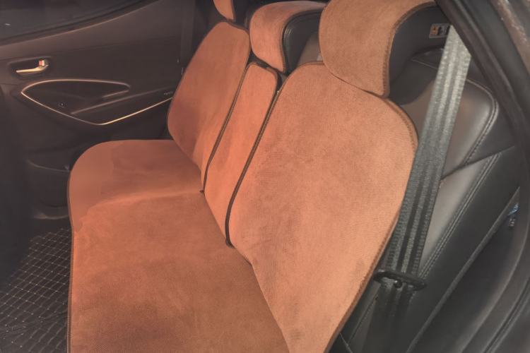 Used Hyundai Santa Fe 2013 Revised Version 2.4L Automatic All-Wheel Drive Luxury Trim
