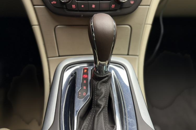 Used Opel Insignia 2013 2.0T Two-Wheel-Drive Luxury Version
