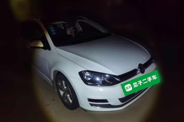 Used Volkswagen Golf 2014 1.6L Automatic Comfort Model Front Right 45 Deg