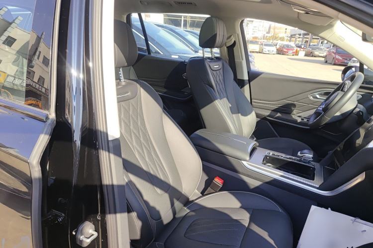 Used Hongqi HS7 PHEV 2024 2.0T PHEV Four-Wheel Drive Flagship Edition 6 Seats
