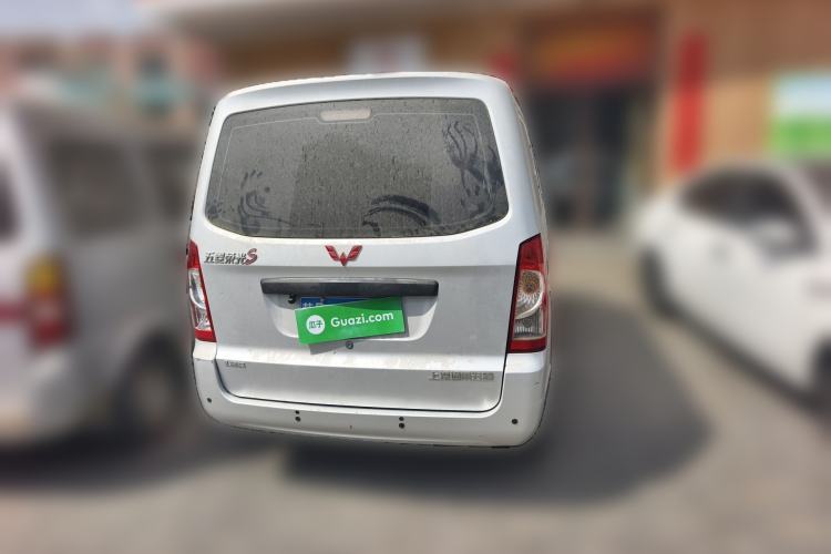 Used Wuling Rongguang S 2021 1.2L Base Model 7-Seater LSI
