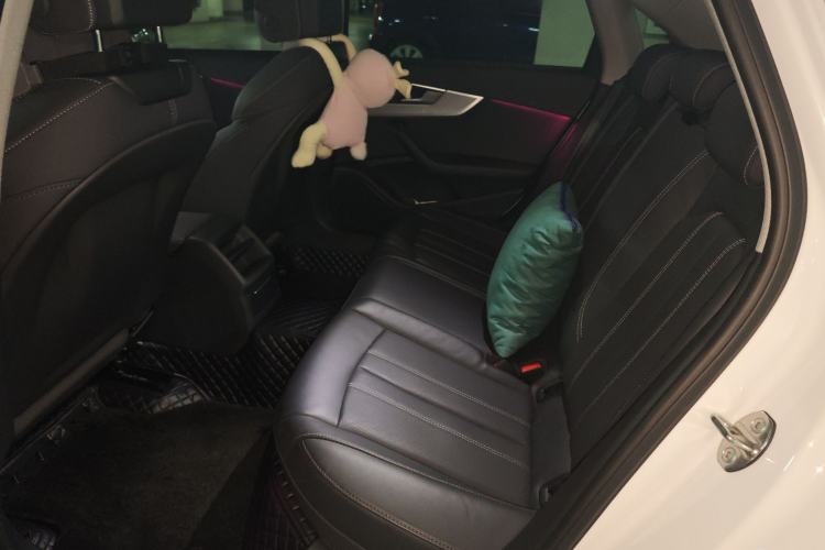 Used Audi A4L 2022 40 TFSI Fashion Dynamic Model Left Rear Seat