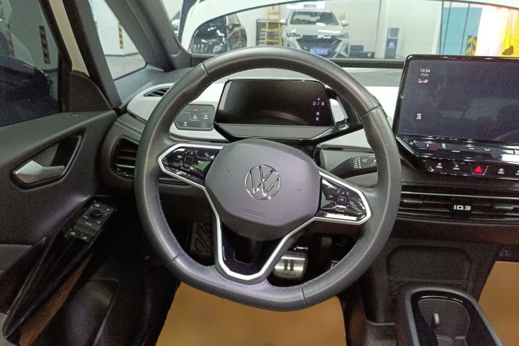 Used Volkswagen ID.3 2024 Outstanding Edition Steering Wheel