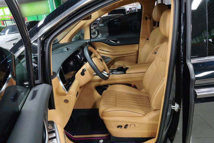 Used VOYAH Dream 2022 0-Carbon Edition Dream+ Smart Enjoyment Package 475 km Left Front Seat