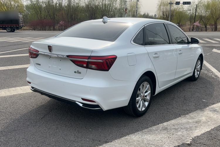 Used Roewe i6 New Energy 2017 45T Hybrid Connect & Smart Enjoyment Edition
