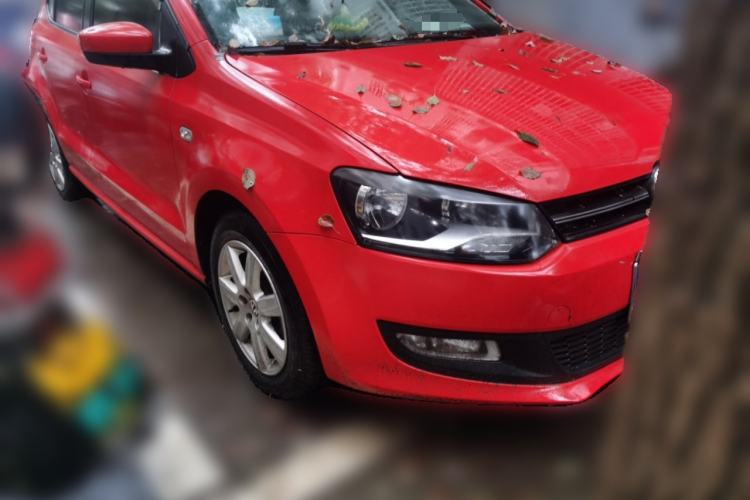 Used Volkswagen Polo 2013 1.6L Automatic Comfort Edition Front Right 45 Deg