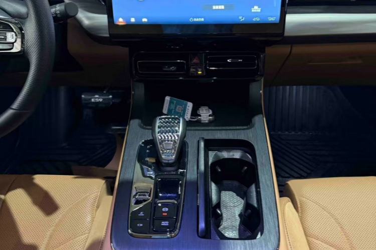 Used GAC Trumpchi ES9 2024 PHEV with 143 km Max