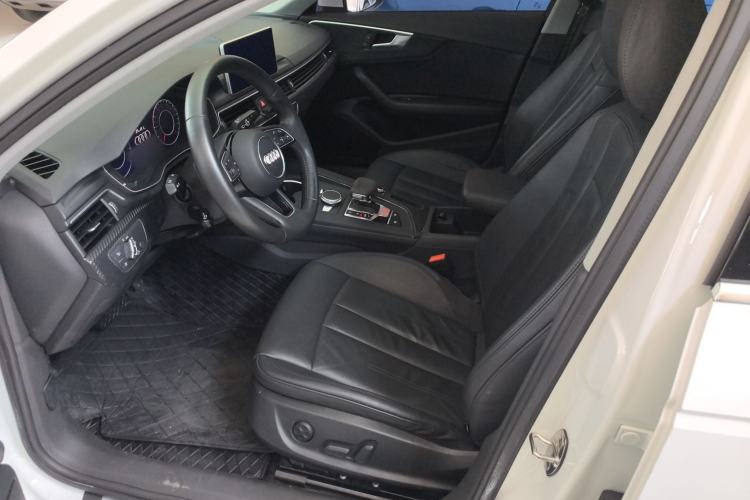 Used Audi A4L 2019 40 TFSI Fashion Version China V