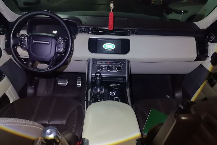 Used Land Rover Range Sport 2014 3.0 SC V6 HSE DYNAMIC Center Console