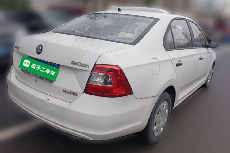 Used Skoda Rapid 2015 1.6L Manual Le Xuan Model