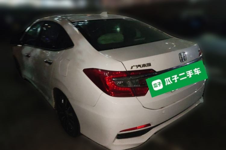 Used Honda Crider 2013 1.8L automatic luxury edition
