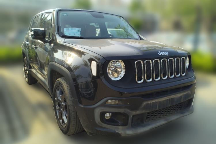 Used Jeep Renegade 2017 180T Automatic Kinetic Edition+ Front Right 45 Deg